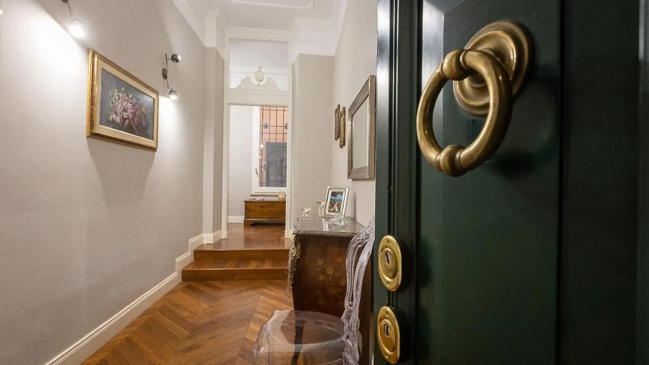 Gregoriana Luxury Rental In Roma Apartamento