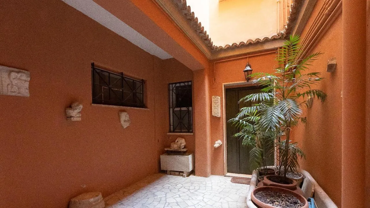 Gregoriana Luxury Rental In Roma